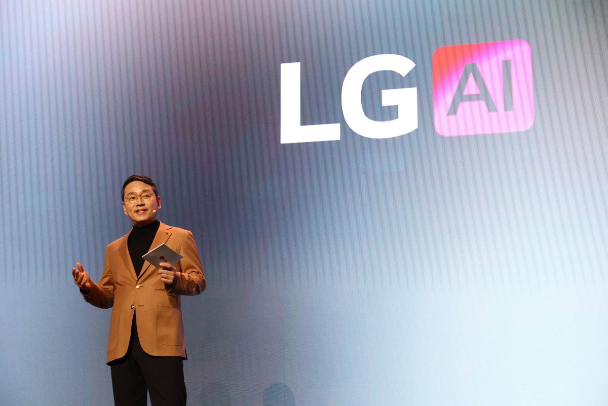 LG AI Research leads Korea AI model review; Naver Cloud out
