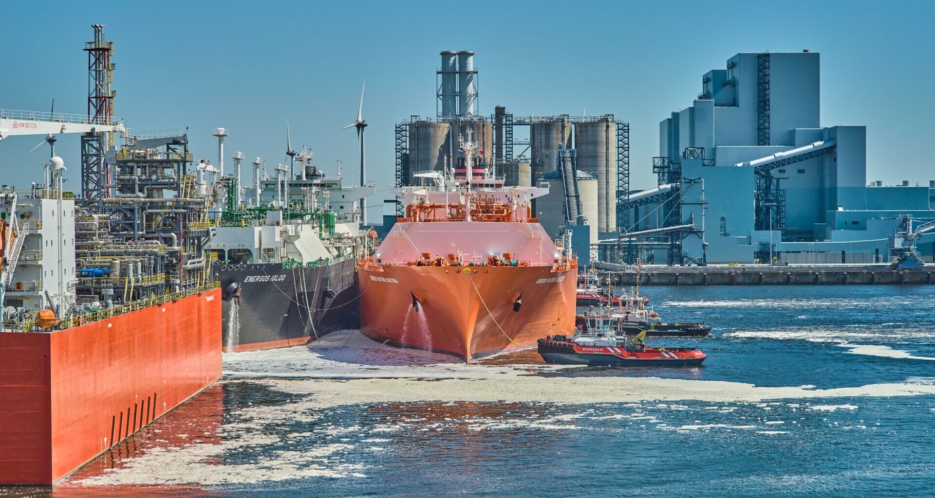 ČEZ imported a year’s worth of gas for Czechia via Eemshaven