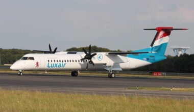 Library picture of the same type of aircraft, a Dash 8-400, but the not the exact airplane that made an emergency landing in Nice on Thursday afternoon