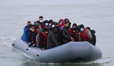 Powers to seize mobile phones over Channel crossings come into force