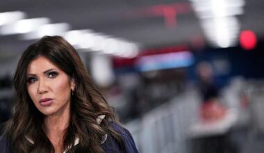 Moderate Sen. Jacky Rosen urges Noem's impeachment as Dem fury grows over Minneapolis shooting