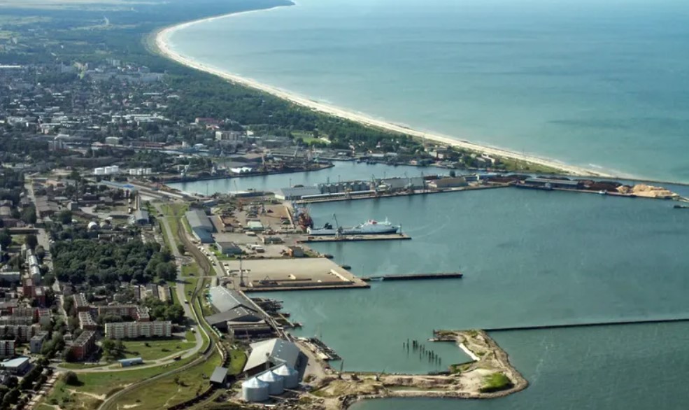 Baltic cable probe widens as Latvia finds no link to inspected ship