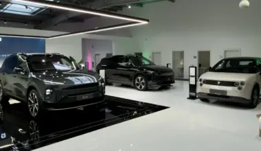 Nio and Firefly EVs Arrive at Luxembourg Showroom Ahead of Launch