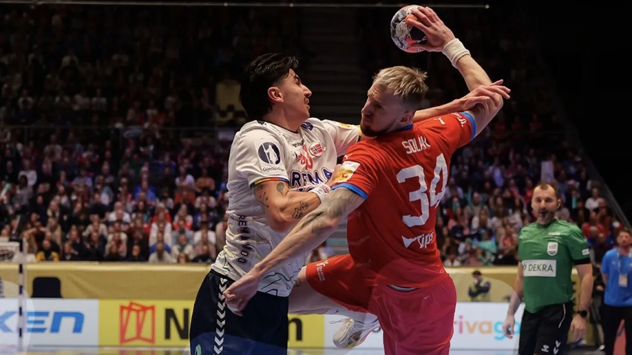 ▶ Mrkva čaroval, ale na výhru to nestačilo. Češi přišli o šanci na postup — ČT sport — Česká televize