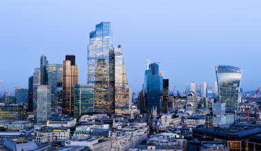 Investor Insights: Musk Mulls SpaceX/Tesla Merger and What to Expect From The Bank of England