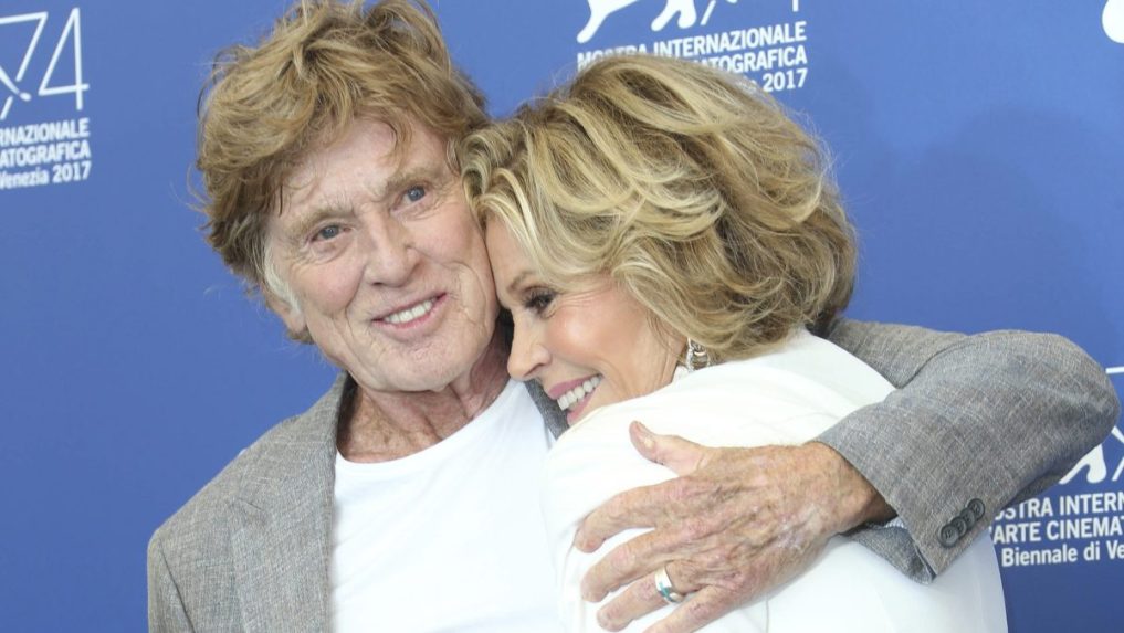 Herci Robert Redford a Jane Fondová počas fototermínu k filmu Naše duše v noci.