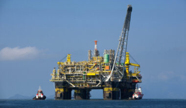 La France va-t-elle relancer l’exploitation pétrolière et gazière en Outre-mer ? Une proposition de loi bientôt examinée au Sénat