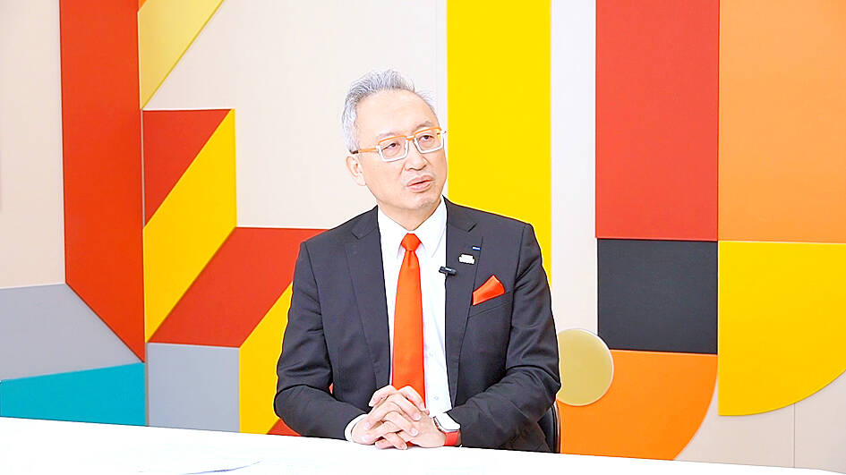 Minister applauds tightening ties with Israel in tech fields