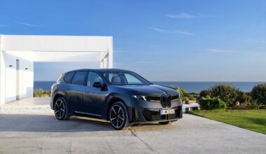 The new BMW iX3 50 xDrive, Polarised Grey (12/2025)