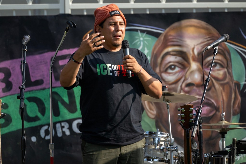 Pasadena immigrant advocate’s arrest sparks ire, as ICE presence in cities stirs nation – Pasadena Star News