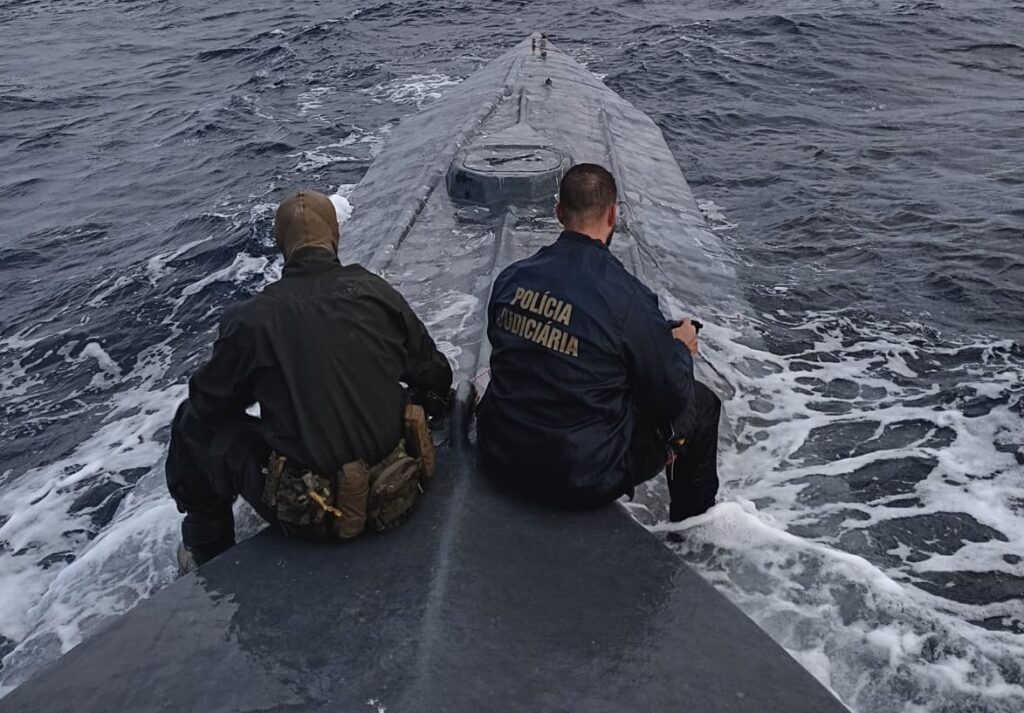 Portugal police foil ‘narco’ semi-submersible transporting 300 bales of cocaine