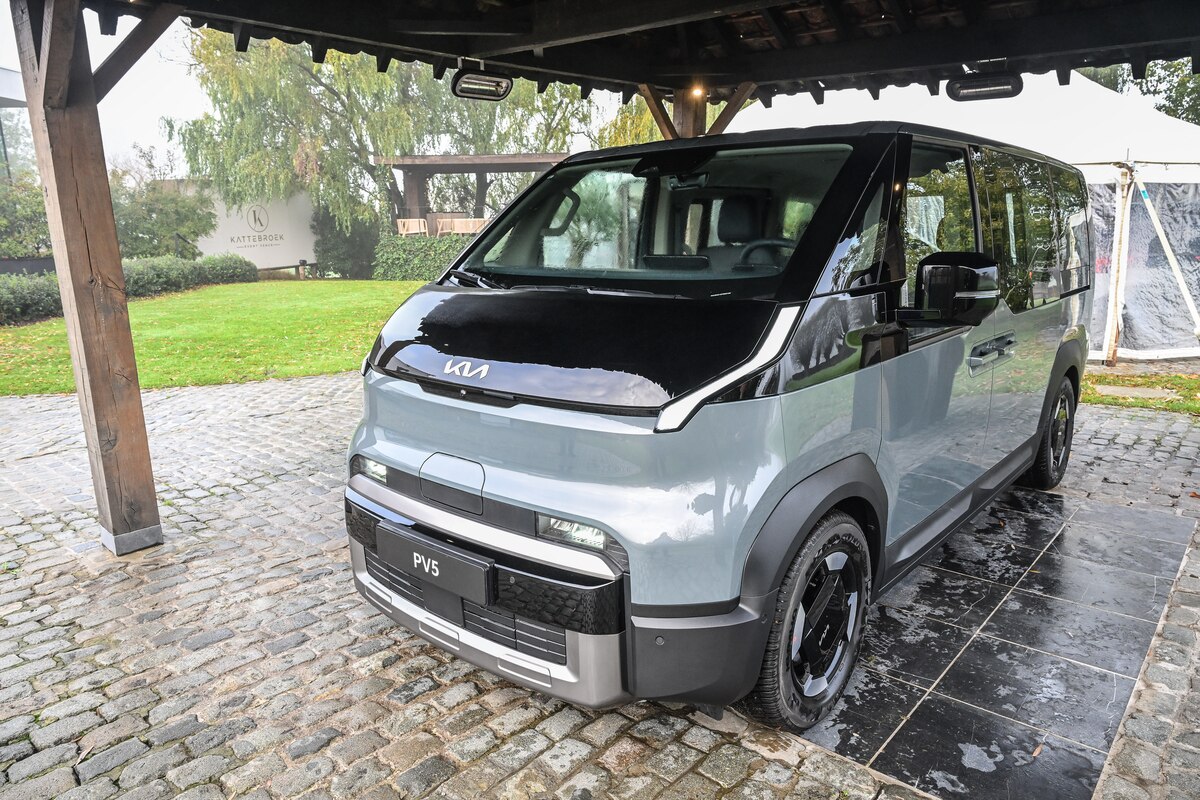 Presentation gamme Kia PV5