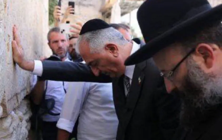  Reza Pahlavi, made his first official visit to Jerusalem. 