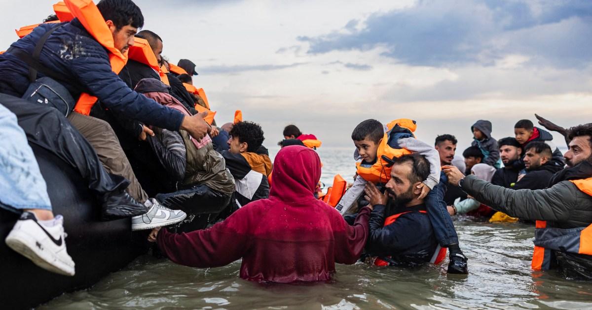 French police told to stop using weapons to prevent migrants reaching Britain on small boats | News World