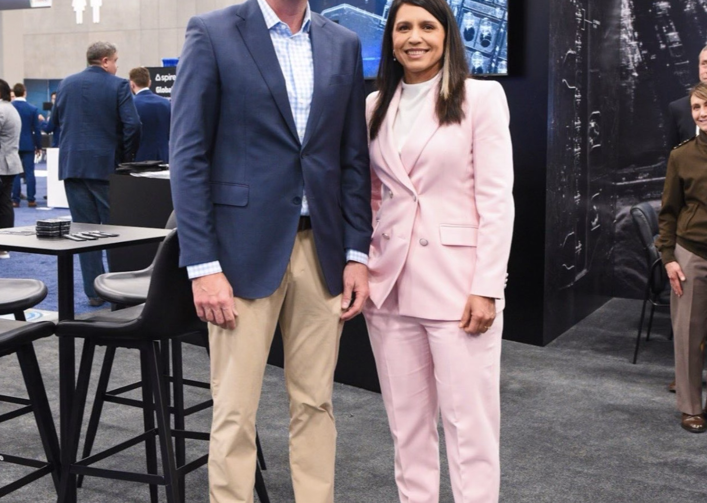 SCOOP: Sen. Eric Schmitt joins White House, Vice President Vance in backing DNI Gabbard