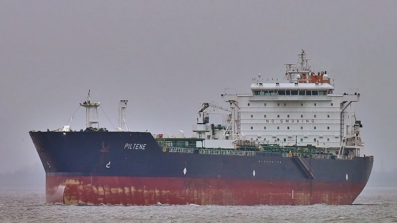 Spain Escorts EU-Sanctioned Russian Oil Tanker to Morocco’s Tanger Med Port