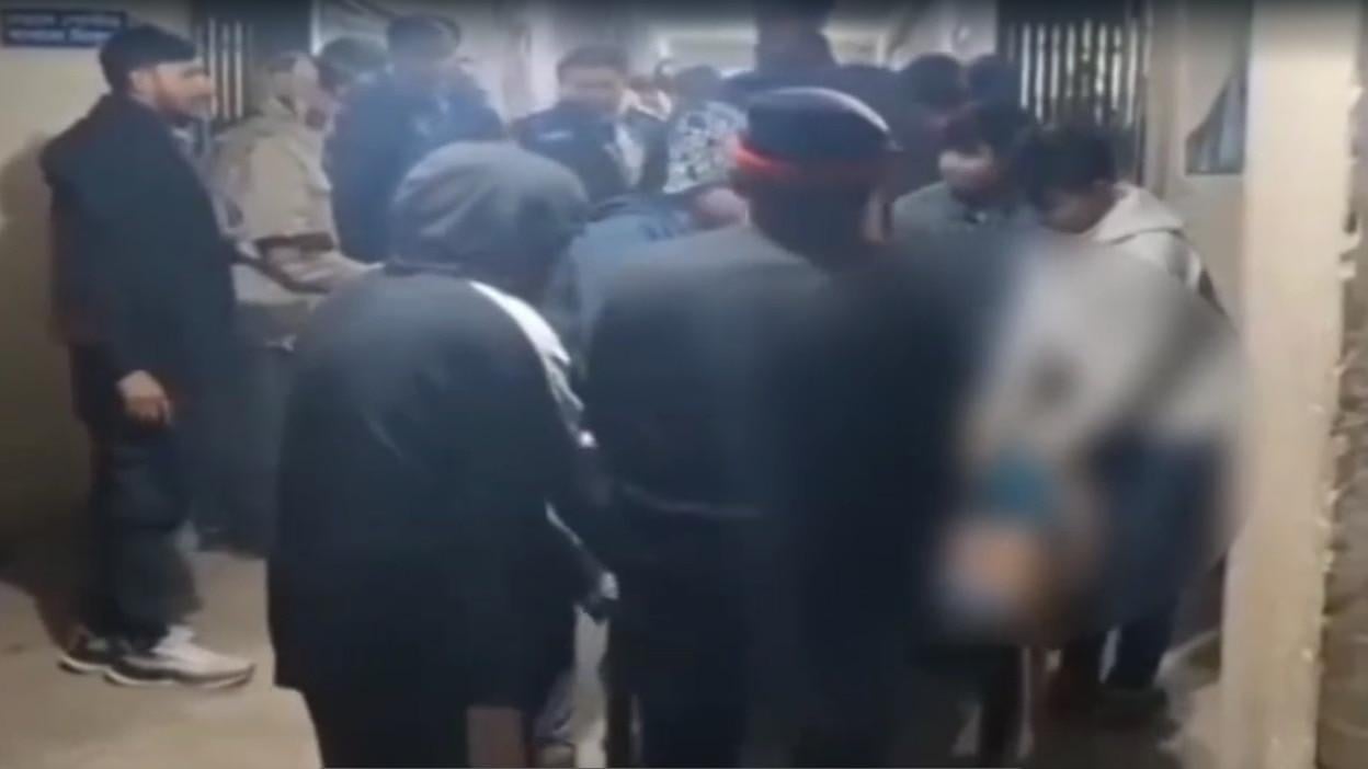 Hindu man stabbed, set on fire by mob in Bangladesh. 4th such incident in 2 weeks