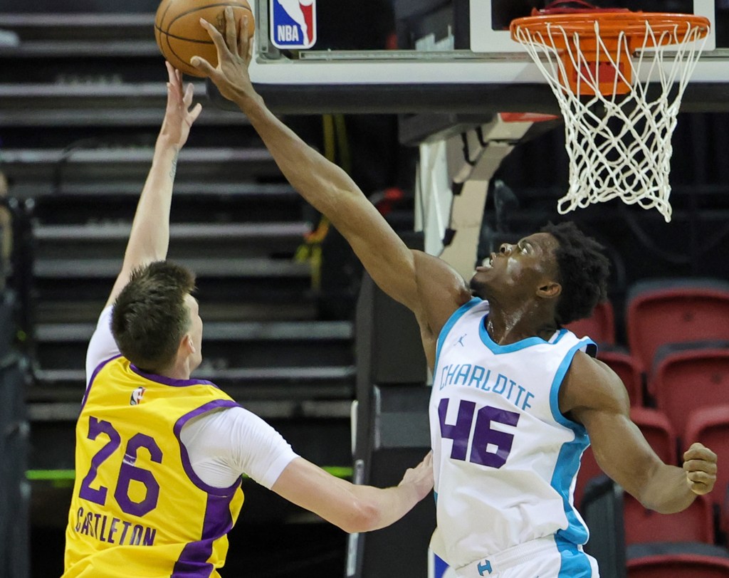 With no one running the asylum, college hoops has gone full crazy – Macomb Daily