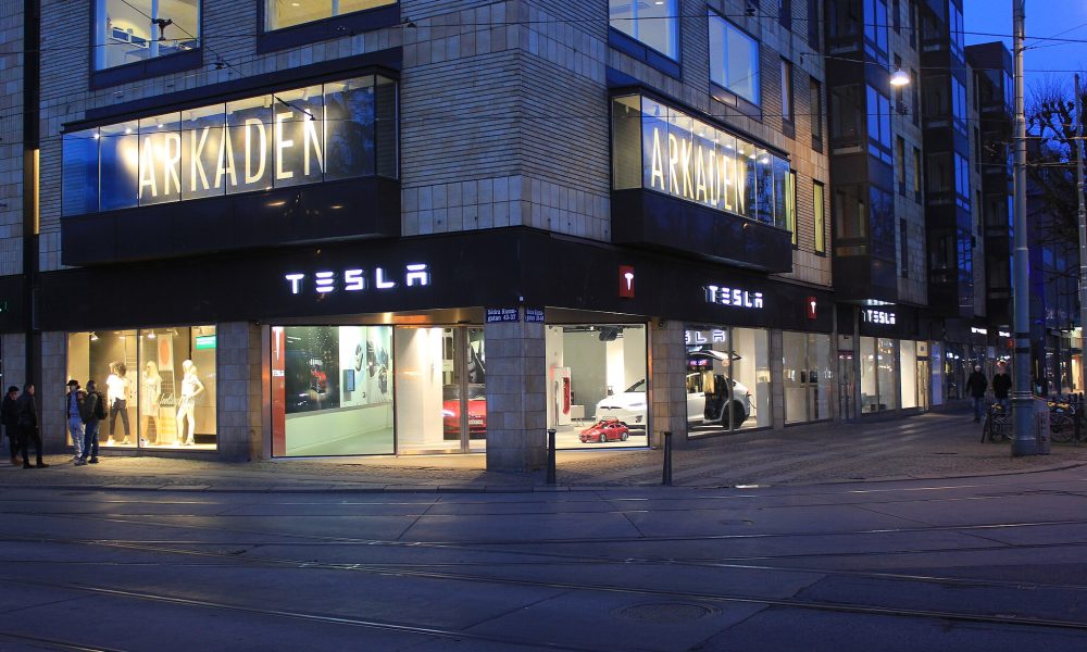 Tesla Sweden maintains Trelleborg port deal despite union blockade