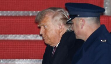 Donald Trump, unbowed by backlash to Minneapolis shooting, blames Democrats for ‘chaos’ – Chicago Tribune