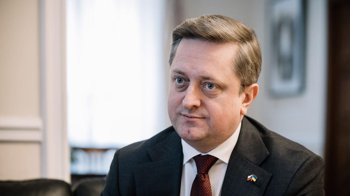 Ukrajinský velvyslanec: Okamurova slova jsou nedůstojná a nepřijatelná