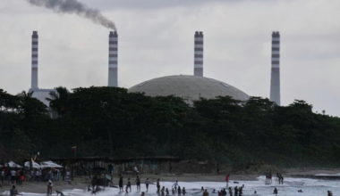 Trump says he’ll unleash Venezuela’s oil. But who wants it?