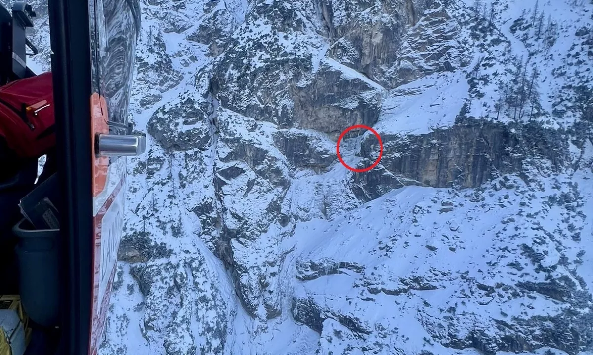 slovenska plezalca s Prisojnika rešili Avstrijci