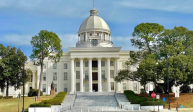 Gov. Ivey calls 2025 a ‘record-breaking year’ for economic development