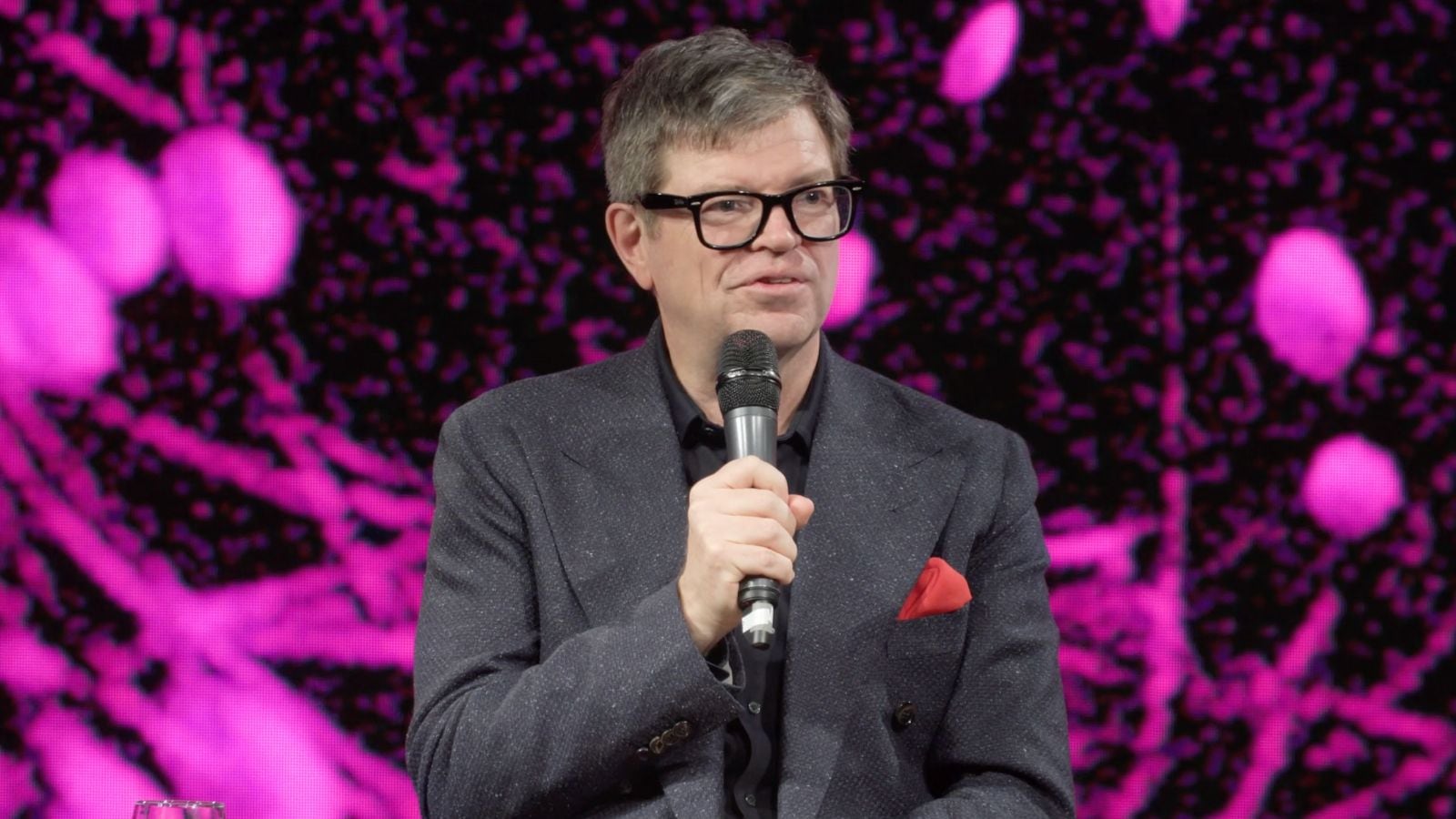 Speaking about the industry’s push toward agentic AI, LeCun warns that systems built without an understanding of the physical world and the consequences of their actions risk heading down a flawed path. (Image: YouTube/@PioneerWorks)