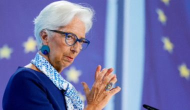 Lagarde walks out during Lutnick speech in Davos