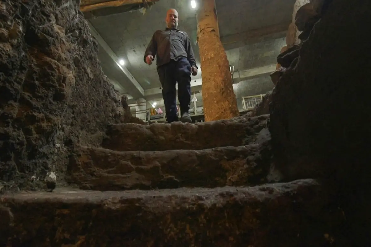 Ancient purification bath found beneath Western Wall Plaza