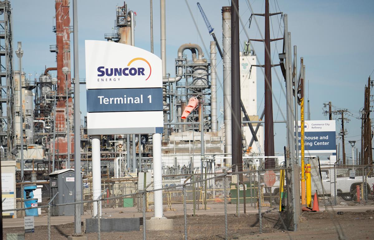 Suncor named top pick by CIBC and RBC