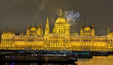 irigykedhet Magyarország békéjére és nyugalmára Brüsszel és a Nyugat, ahol már a káosz és rettegés az úr