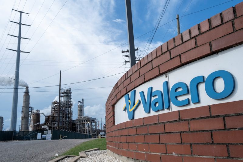 Exclusive-Valero buys Venezuelan oil cargo as part of Washington's deal with Caracas