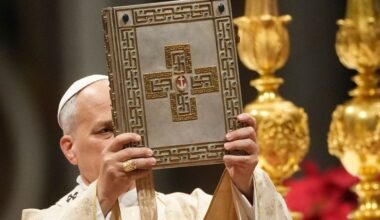 The National Desk dark theme brand icon