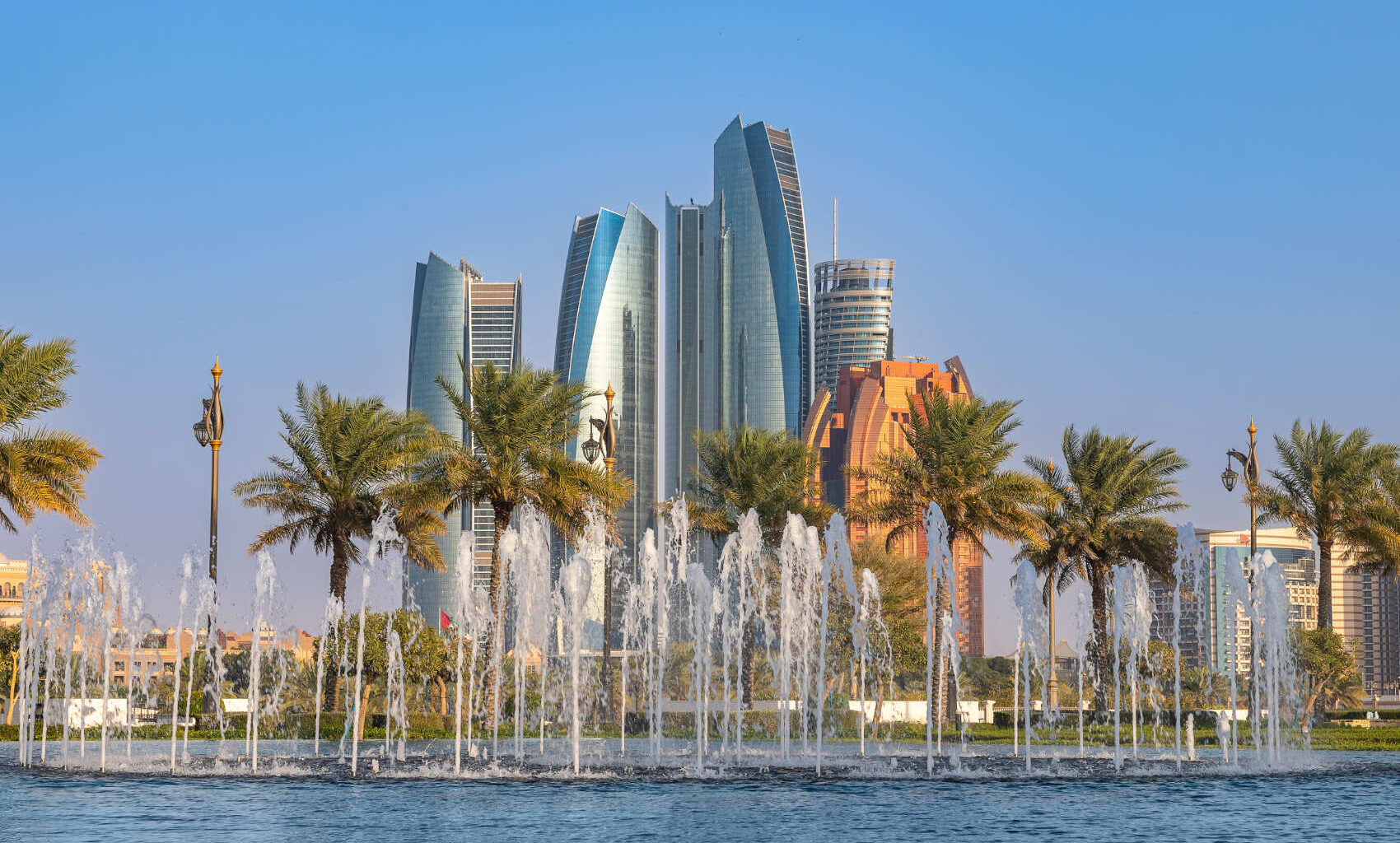 Universal launches first Central Bank approved USD stablecoin in UAE - Ledger Insights