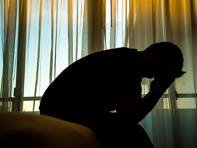 Mniej zamachów samobójczych w Polsce - Aktualności - Psychiatria