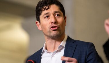 Minneapolis mayor says reported DOJ probe ‘intimidation’ amid ICE raids | Donald Trump News