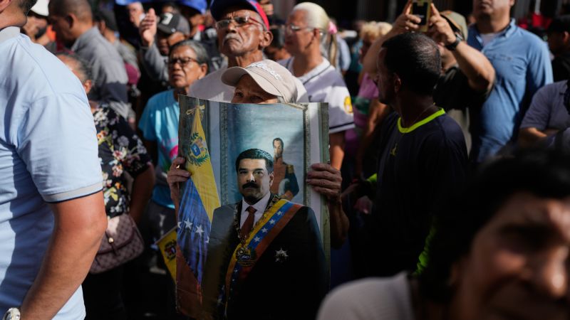 Live updates: Venezuela news as ousted President Maduro is set to appear in NY court