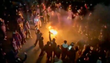 Live updates: Iran protest death toll tops 500, U-Haul drives through LA crowd of protesters