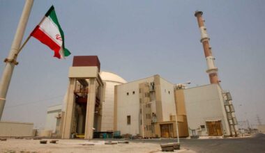 Analysts warn that Iran crisis carries potential nuclear risks