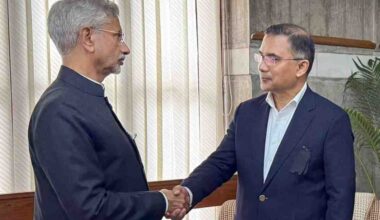 Let’s not get blinded by Pak shadow