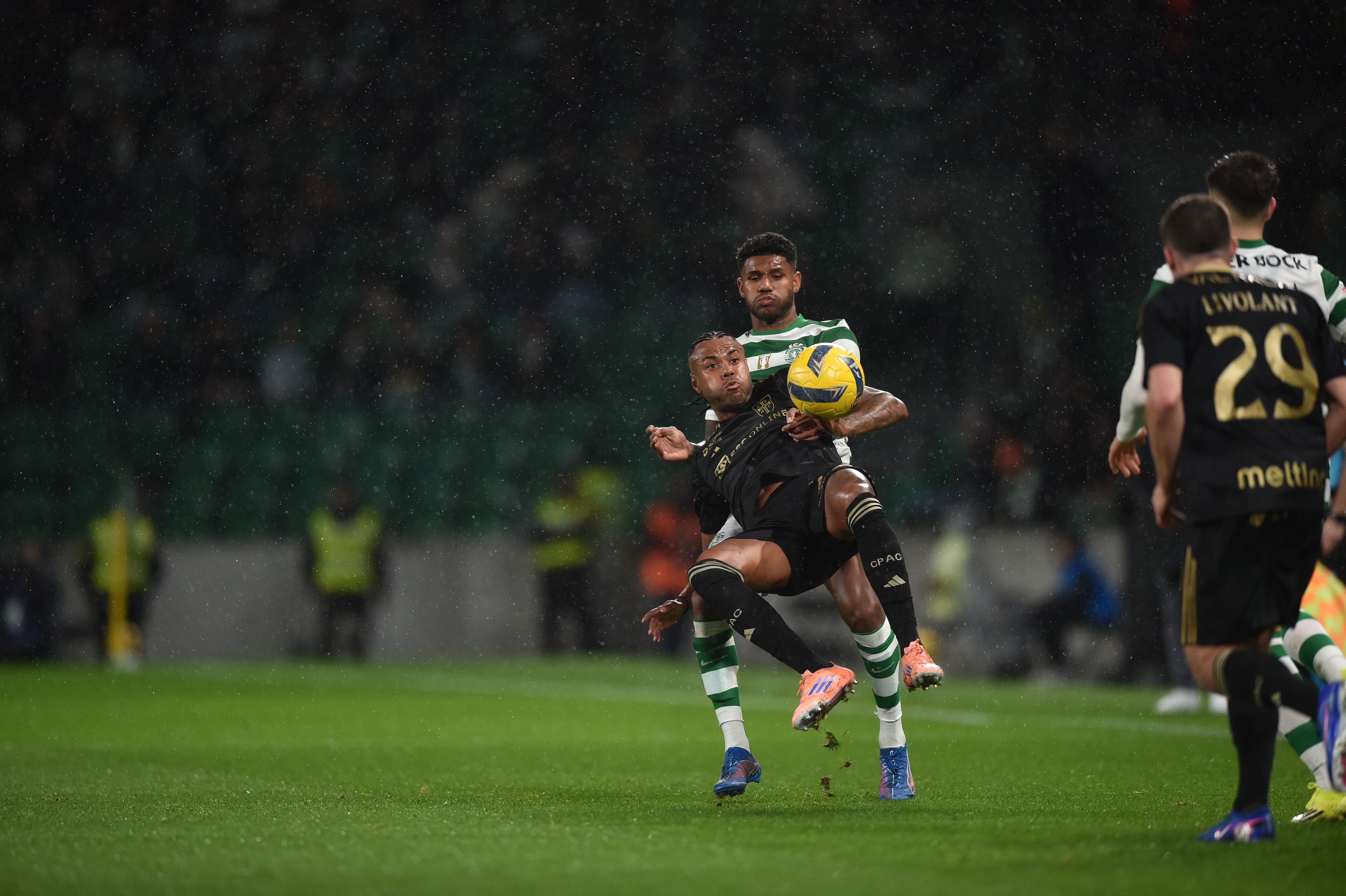 Duelo com Matheus Reis - Foto: Miguel Nunes