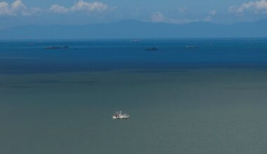 US pitches Venezuelan crude to India as its Russian oil imports slow, sources say