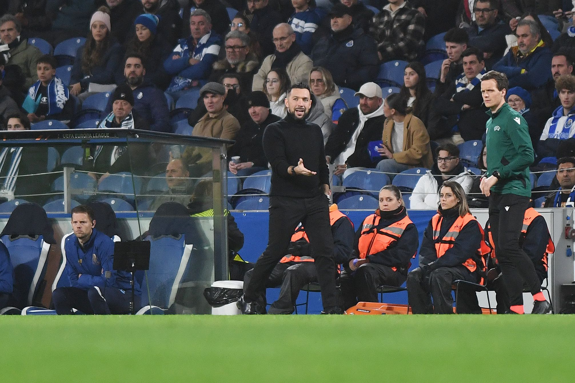 Farioli a dar indicações aos jogadores. Foto: Rogério Ferreira/Kapta+