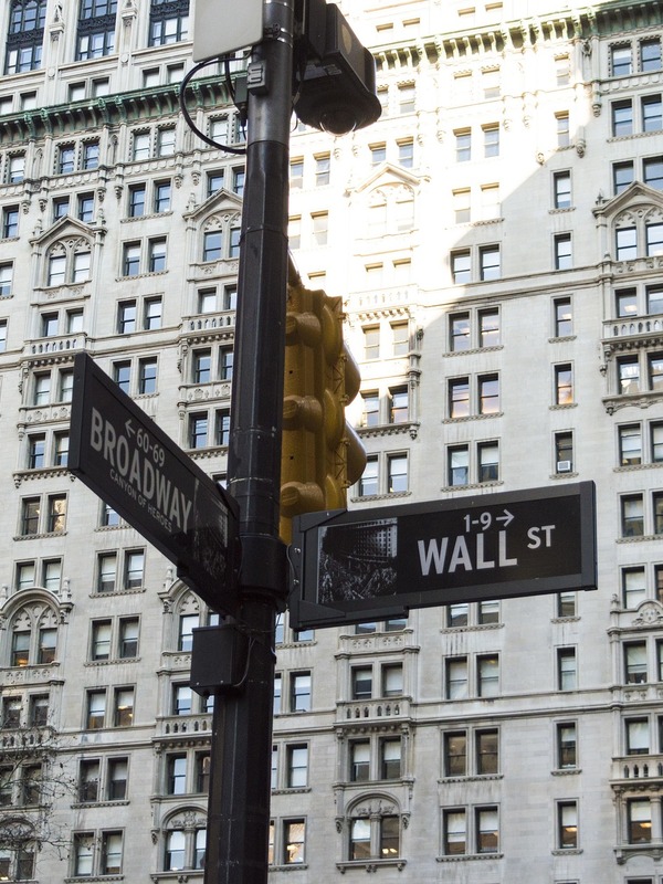 Can Cloud Analytics Momentum Outrun Market Jitters?