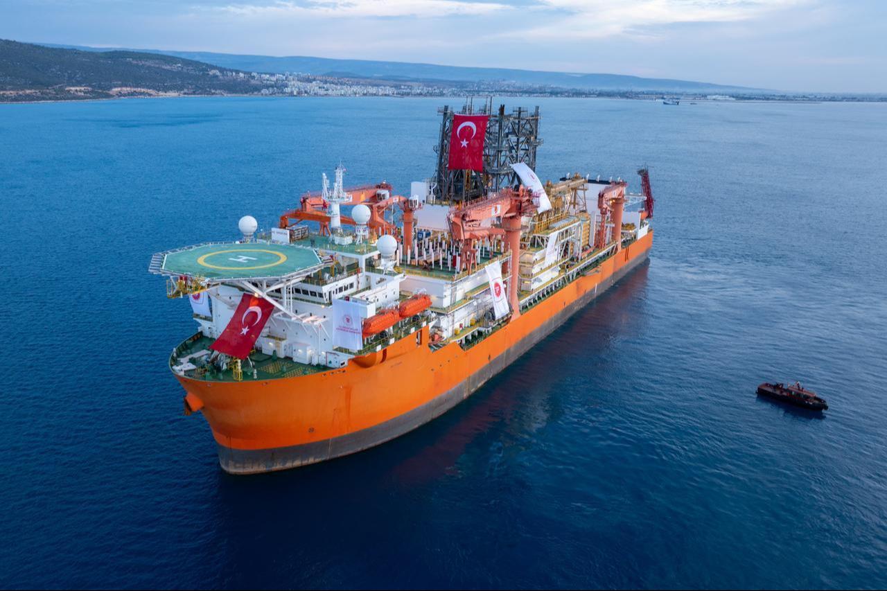 Türkiyes 6th drilling ship will operate in the Black Sea as Türkiye now has the world’s 4th-largest energy fleet, Dec. 5, 2025. (AA Photo)