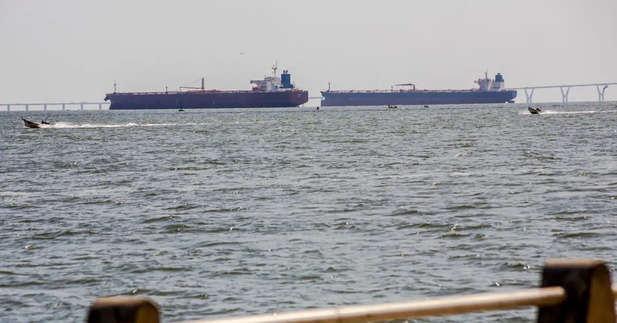 US Sanctions Chinese Companies, Tankers With Venezuela Links