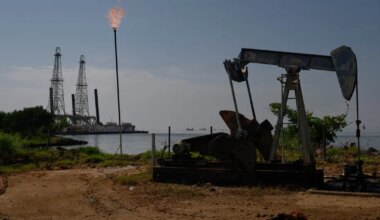 Trump Says Venezuela to Purchase US Goods With Oil Deal