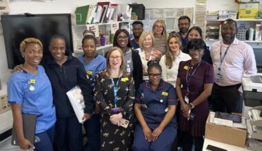 NHS expands technology to treat patients at home